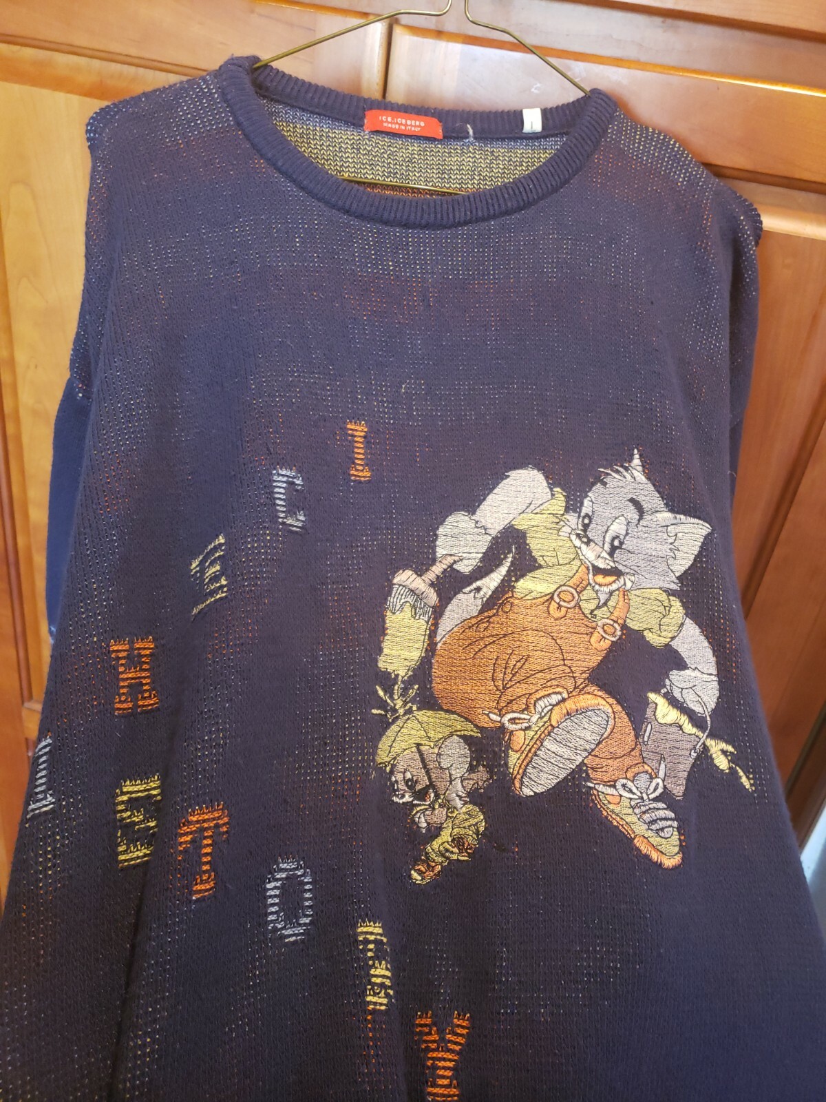 Vtg Iceberg History Tom and Jerry Cartoon SS Sweater Shirt Italy Size Large gallery