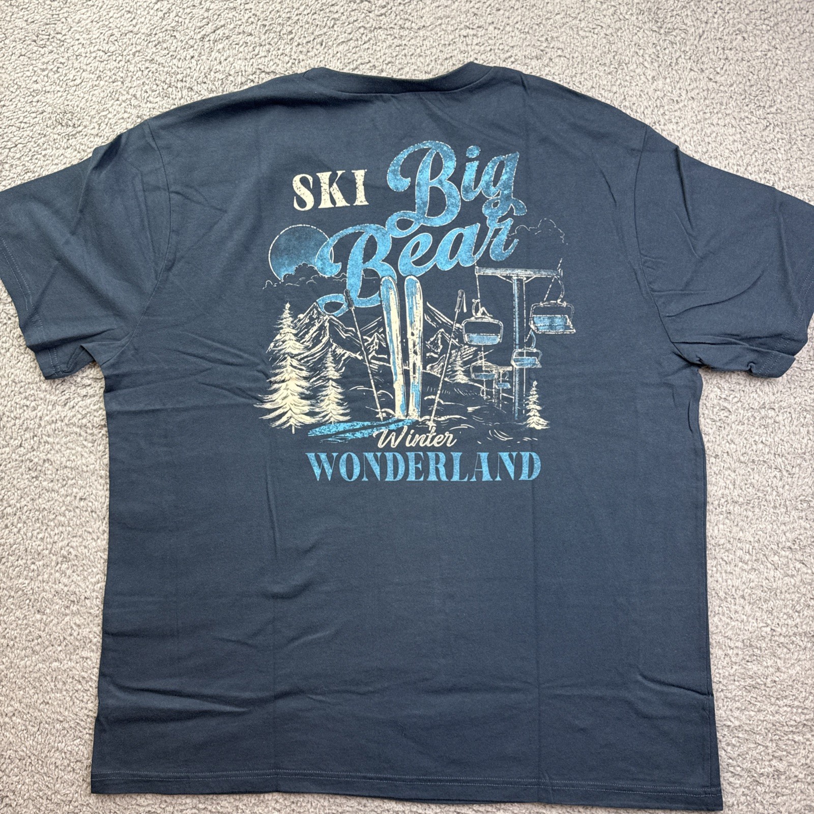 Mad Engine Ski Big Bear Shirt Mens XXL Blue Winter Wonderland Graphic Tee gallery