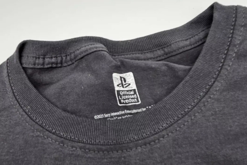 Brand New Japanese PlayStation Men’s Graphic Tee Short Sleeves Small S 34-36 gallery