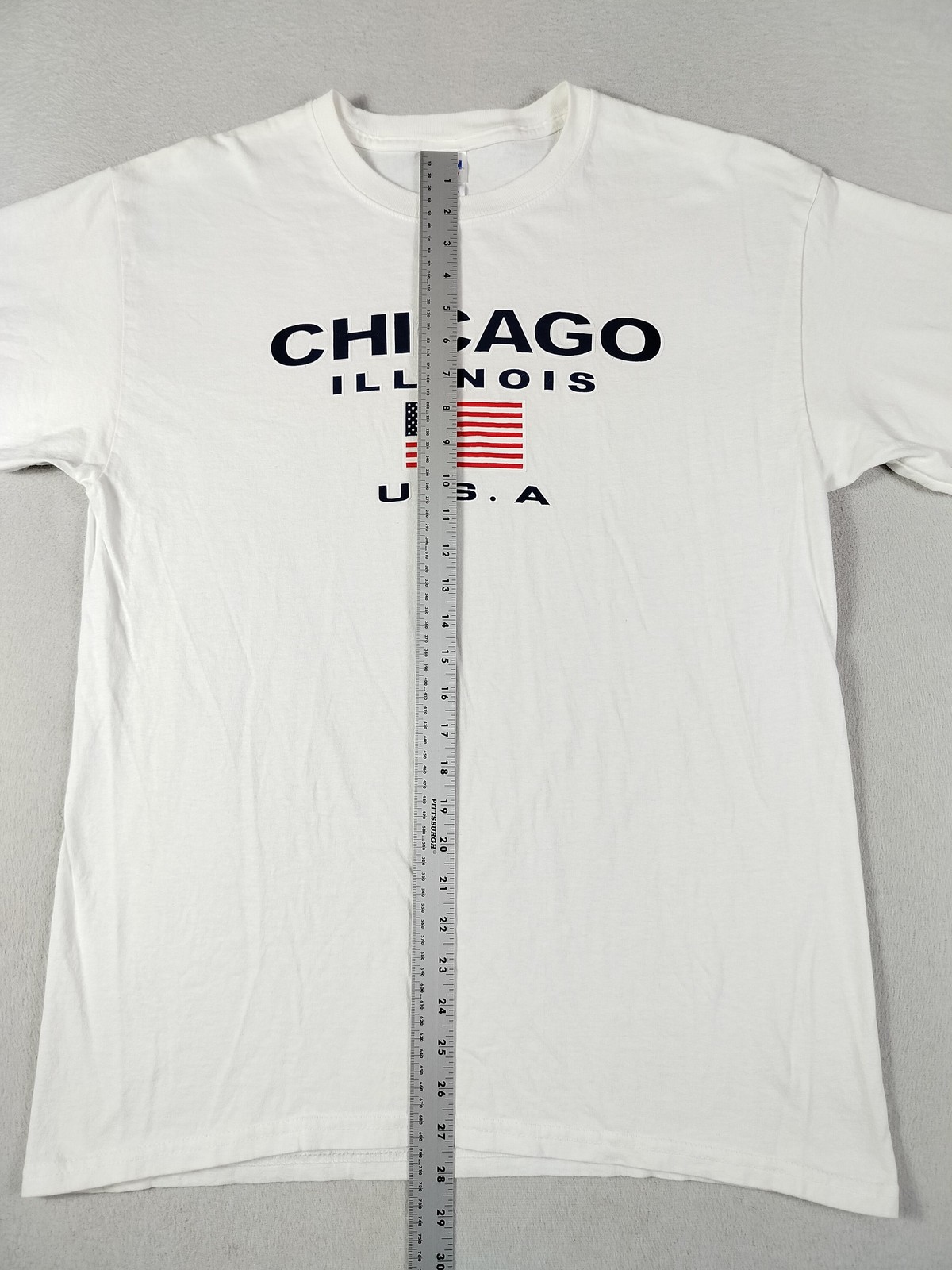 Gildan Chicago Shirt Mens Large White Illinois USA Flag Graphic Tee Patriotic gallery
