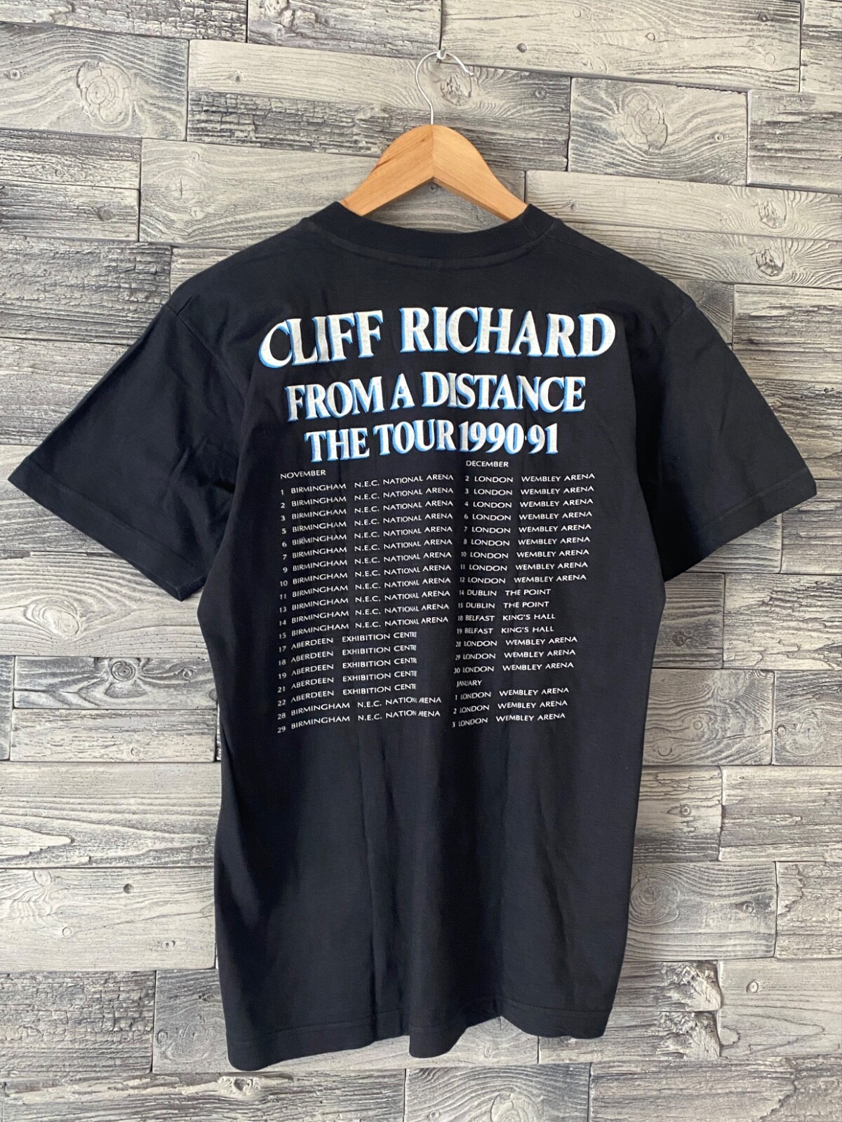 CLIFF RICHARDS 'FROM A DISTANCE THE TOUR 1990-91' Men's Vintage Rock T-Shirt M gallery