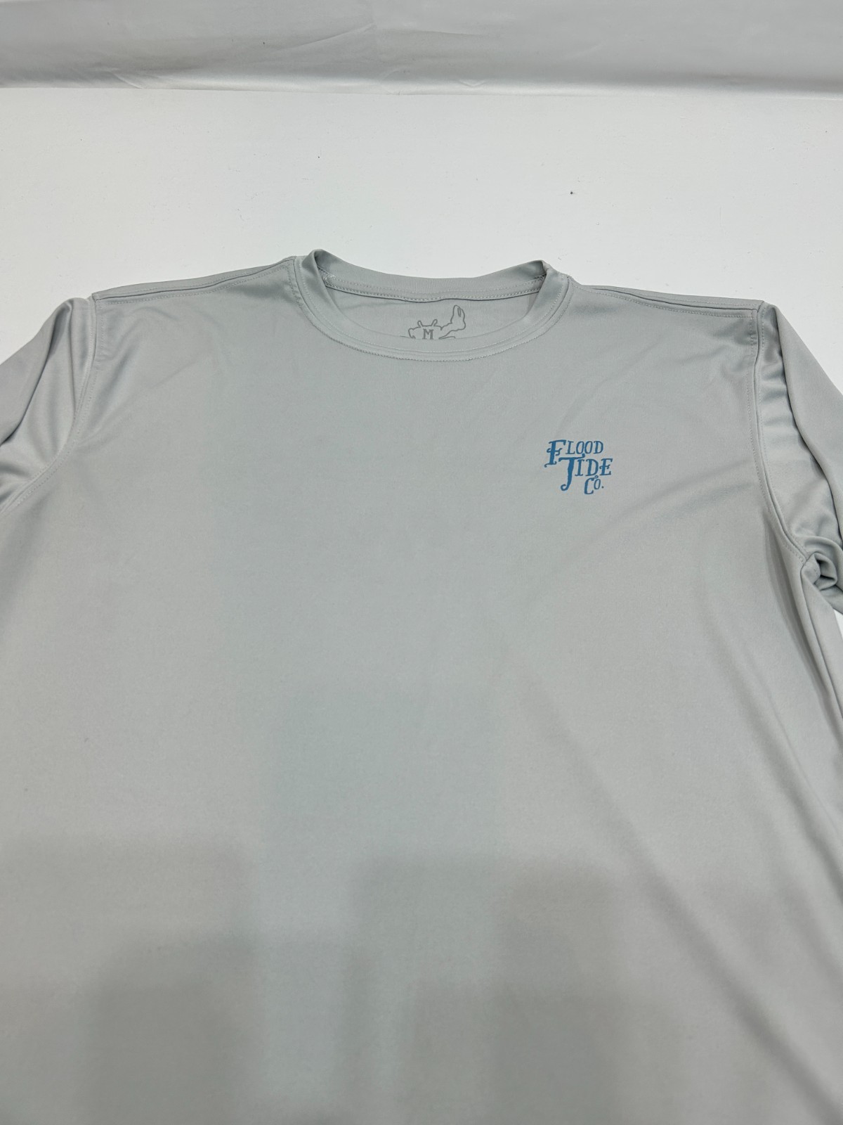 Flood Tide Co Fishing Shirt Skull & Striped Bass Gray Medium Solar UV Protection gallery
