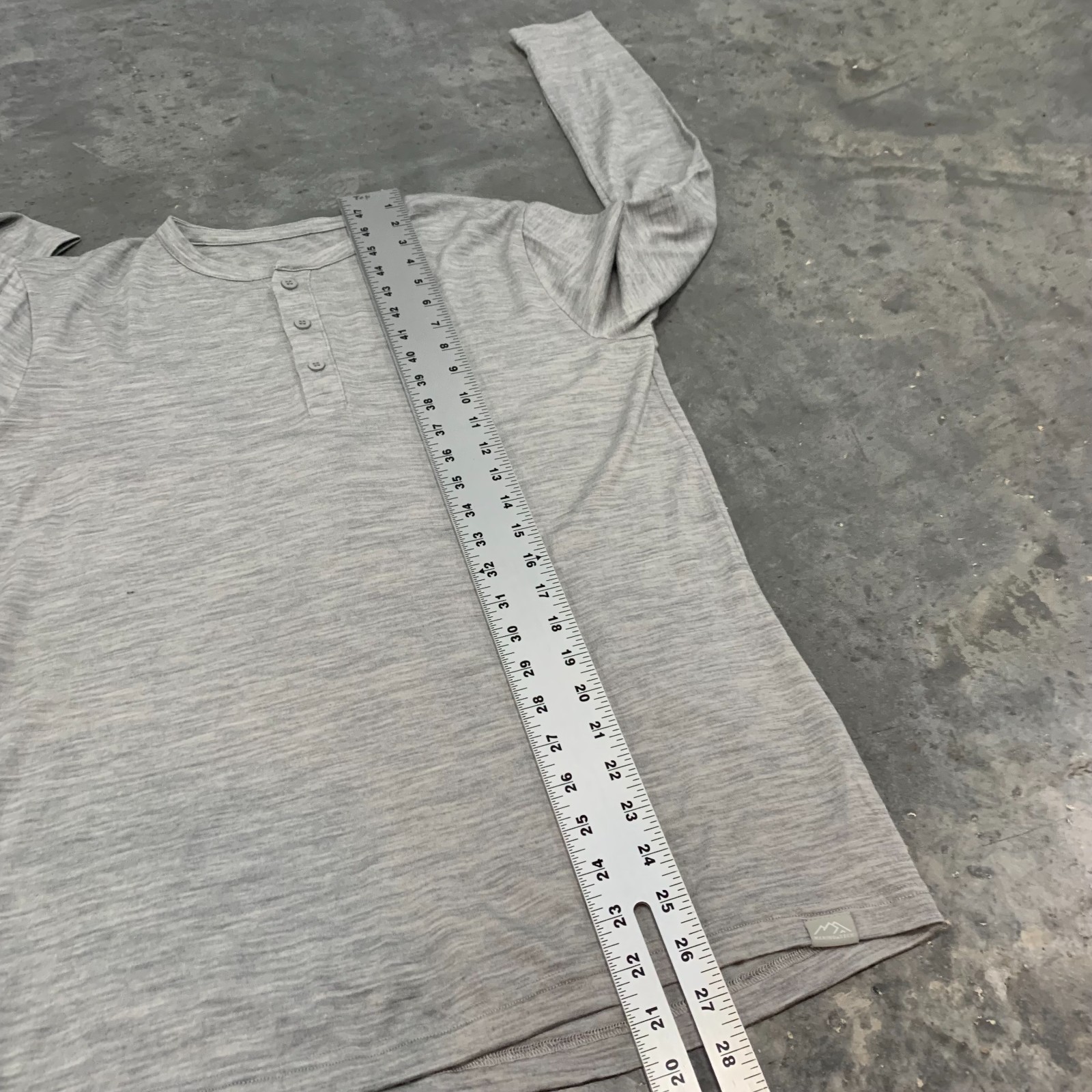 Merino Tech Merino Lite Henley Men's Small Gray Long Sleeve 100% Merino Wool gallery
