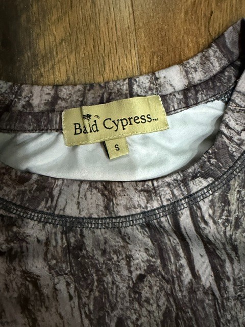 (2) Bald Cypress Camo Pocket T-Shirt Long Sleeve Men's Small Duck Hunting Shirt gallery