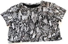 ANIMAL PRINT CROPPED SHIRT SIZE M/L