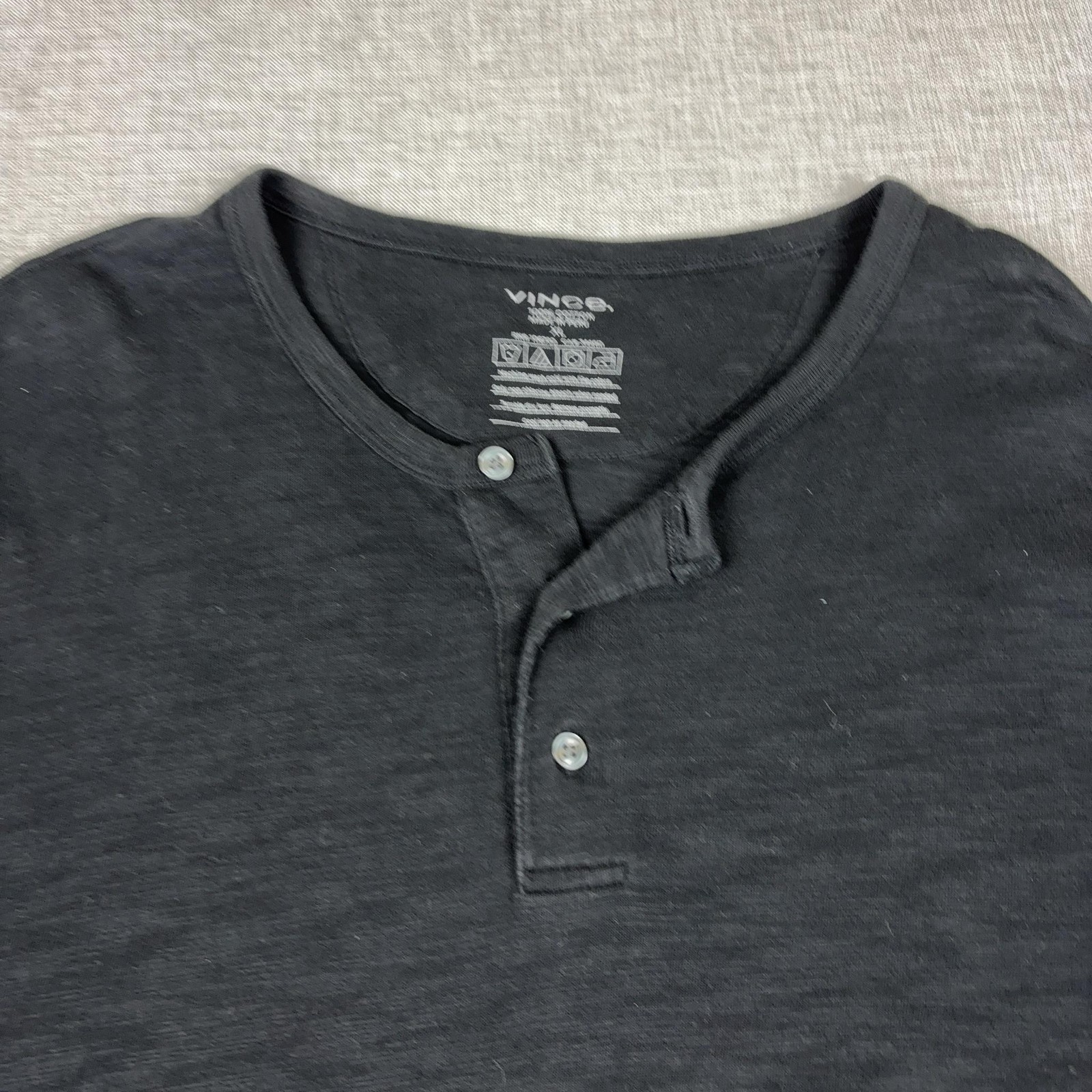 Vince Shirt Mens XL Gray Short Sleeve Henley Tagless Lightweight Cotton Jersey gallery