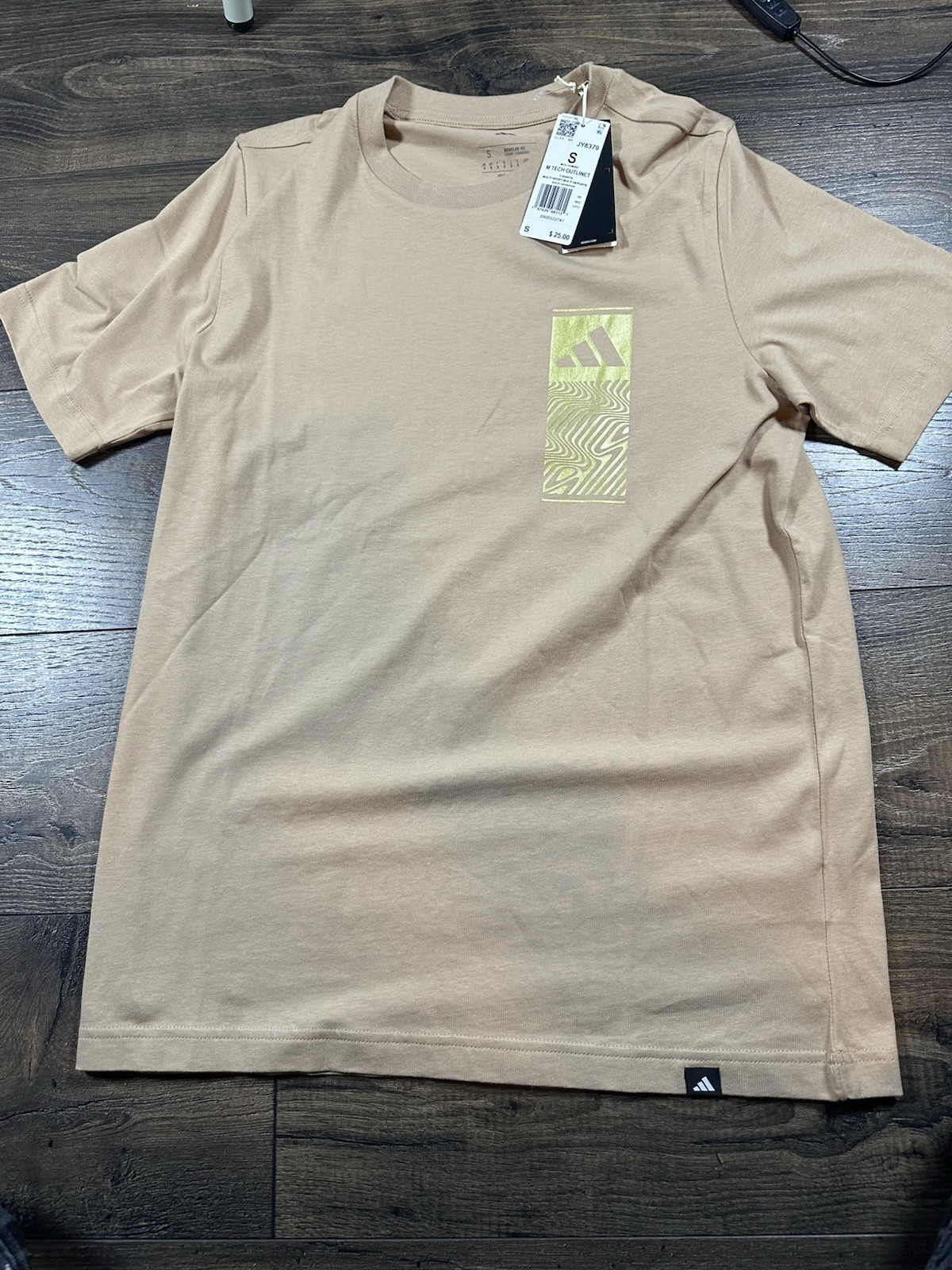 NEW Adidas Shirt Mens Warm Sandstone Tech Outlinet Graphic Casual Cotton Small
