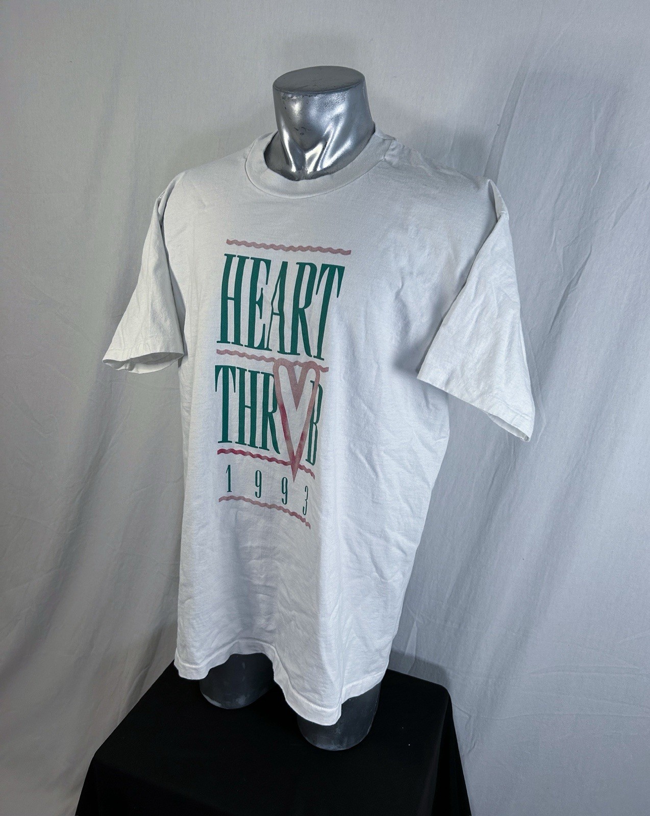 Vintage 90s Single Stitch Band Tee Style Heart Throb Shirt XXL 1993 Marathon USA gallery