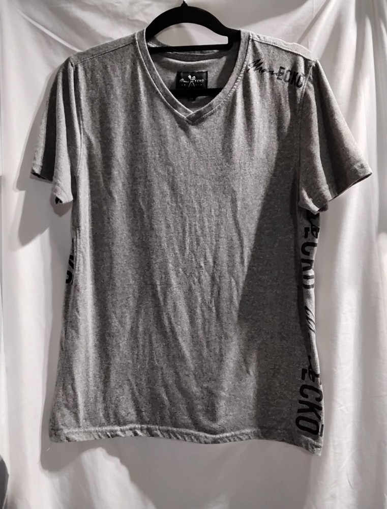 Marc ECKO CUT & SEW Mens Gray Side Print Logo V Neck Size Medium Y2K