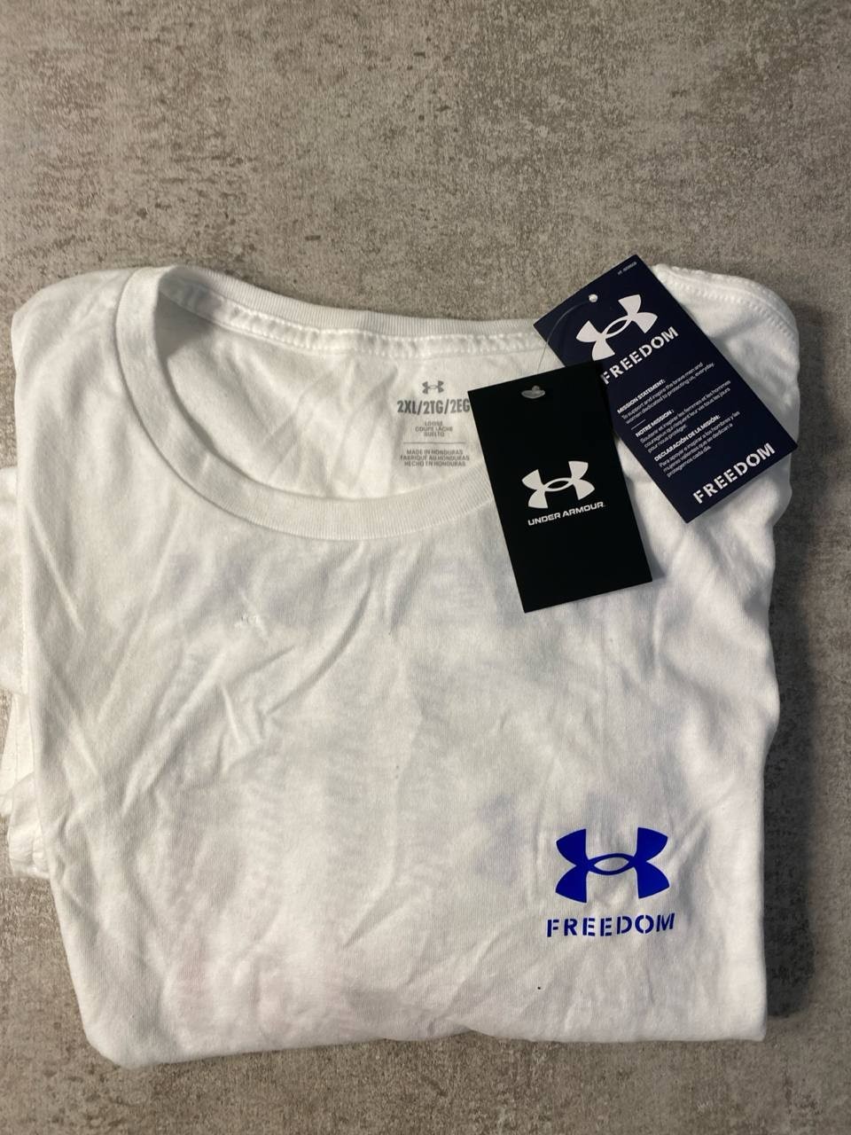 Under Armour Men’s 2XL White Freedom Graphic T-Shirt NWT Short Sleeve gallery