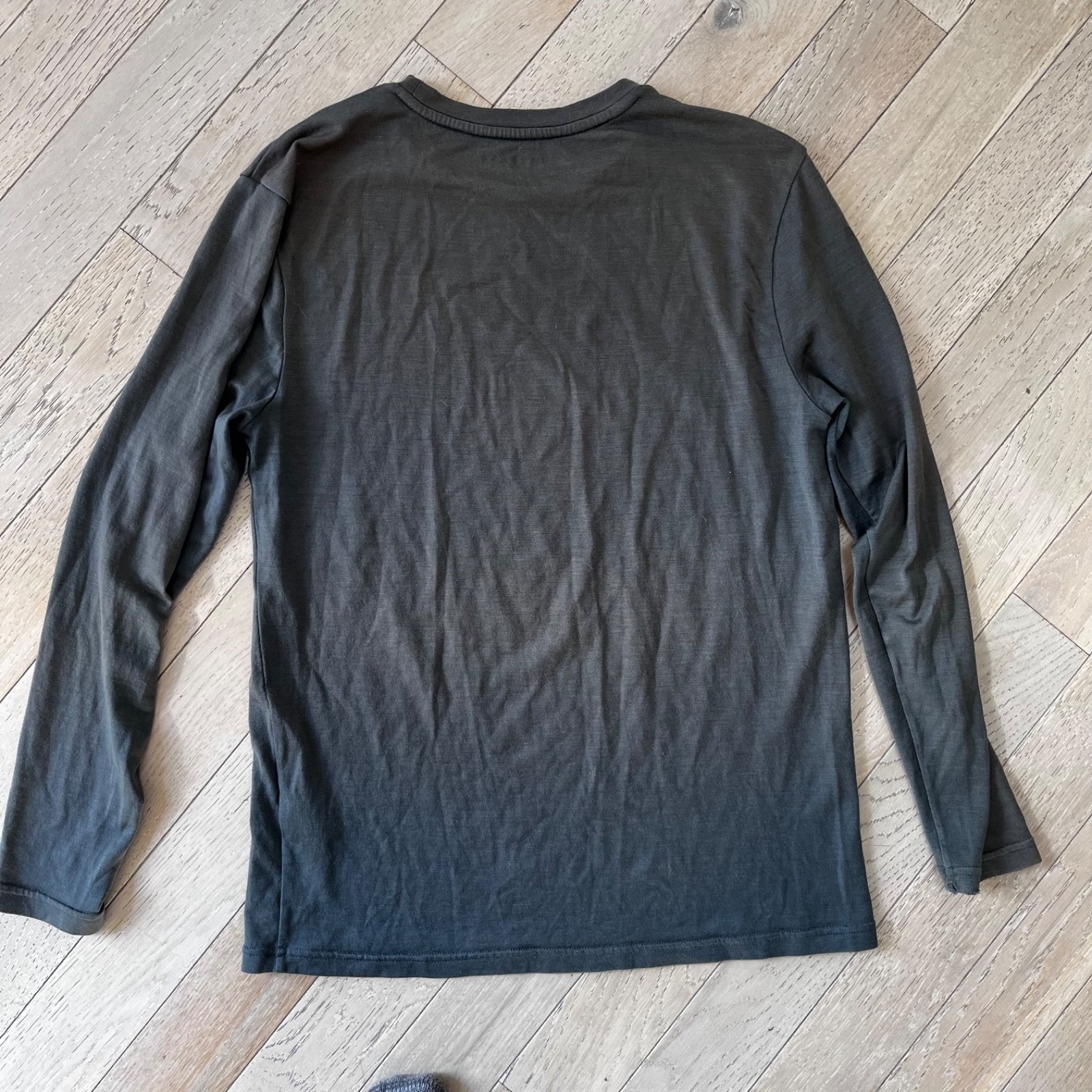 Unbound Merino Shirt Long Sleeve Men's Small 100% Merino Wool Dark Green gallery