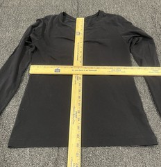 Uniqlo HEATTECH Extra Warm Men’s Black Long Sleeve Shirt Size Medium