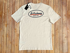 Billabong Since 1973 Nimbus Cloud Crewneck Surf Beach Soft Touch T-Shirt NWT