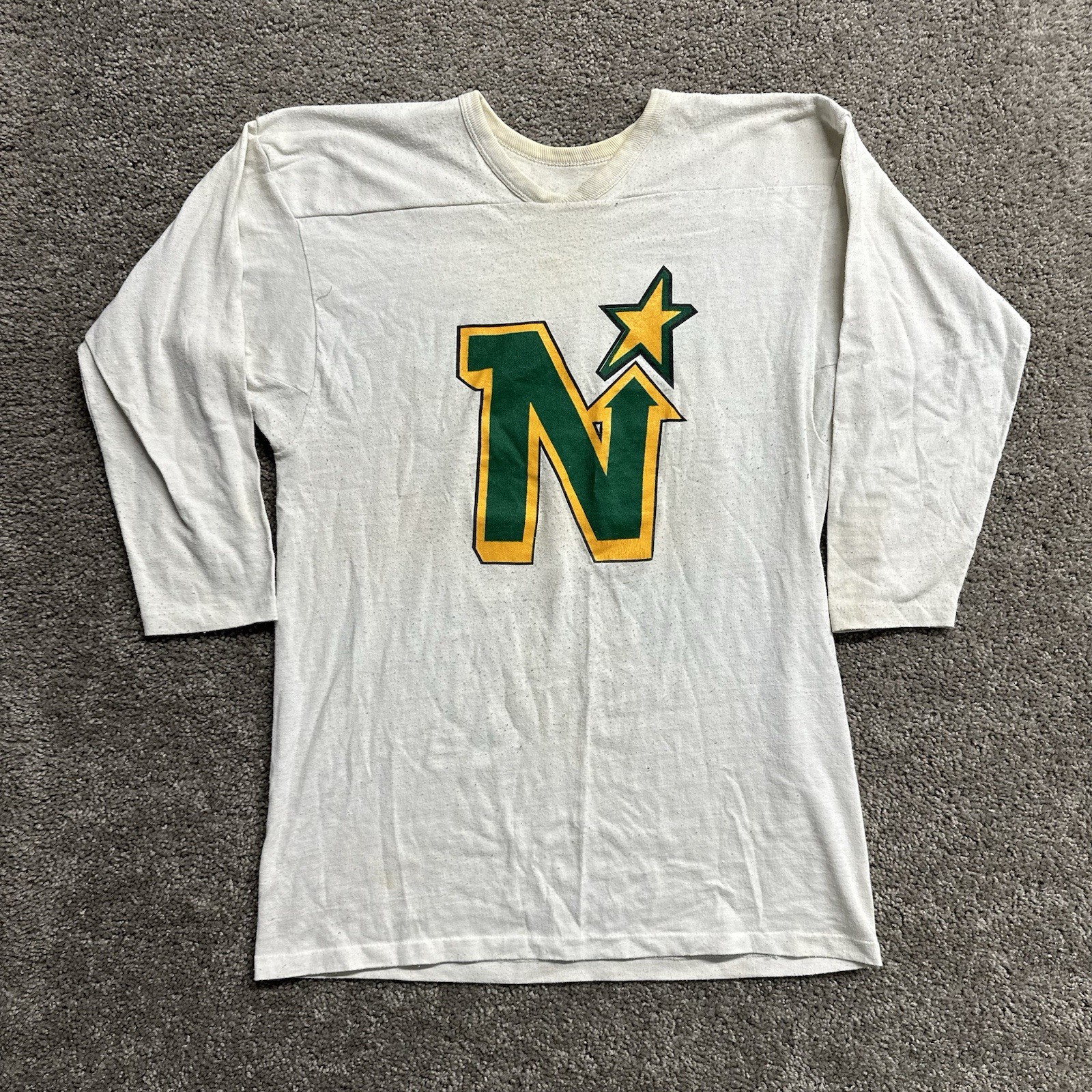 Vintage 70s 80s Minnesota North Stars White Long Sleeve Shirt V-Neck #20 X-Large