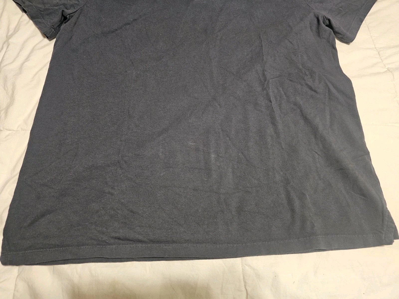 Vince Men's Henley Short Sleeve T-Shirt Size Large Black 3 Button Classic gallery