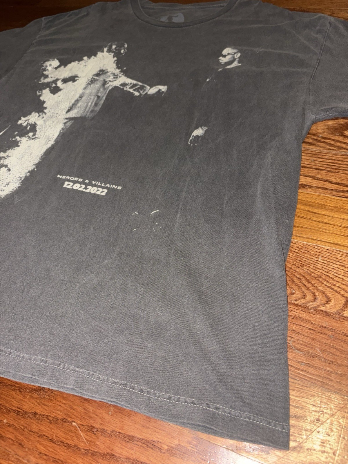 2022 Heroes & Villains Rap Tee Shirt Mens XL Gray Faded Y2K Future Metro Boomin gallery