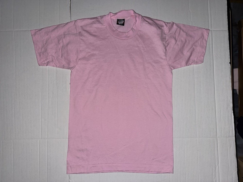 Vintage 90’s NOS Blank Small Pink Screen Stars Best, Single Stitch Made in USA.