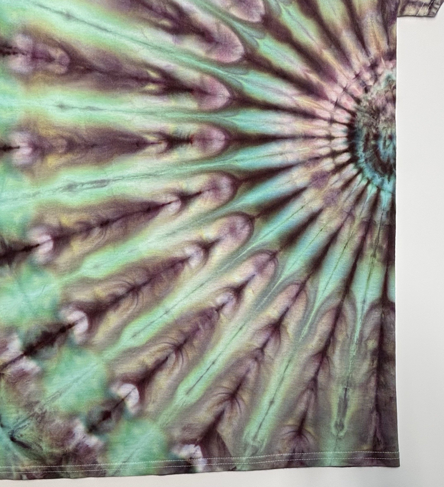 Handmade Ice Tie Dye Adult T-Shirt Unisex Size XL Green Fan Fold Gildan Tee NEW gallery