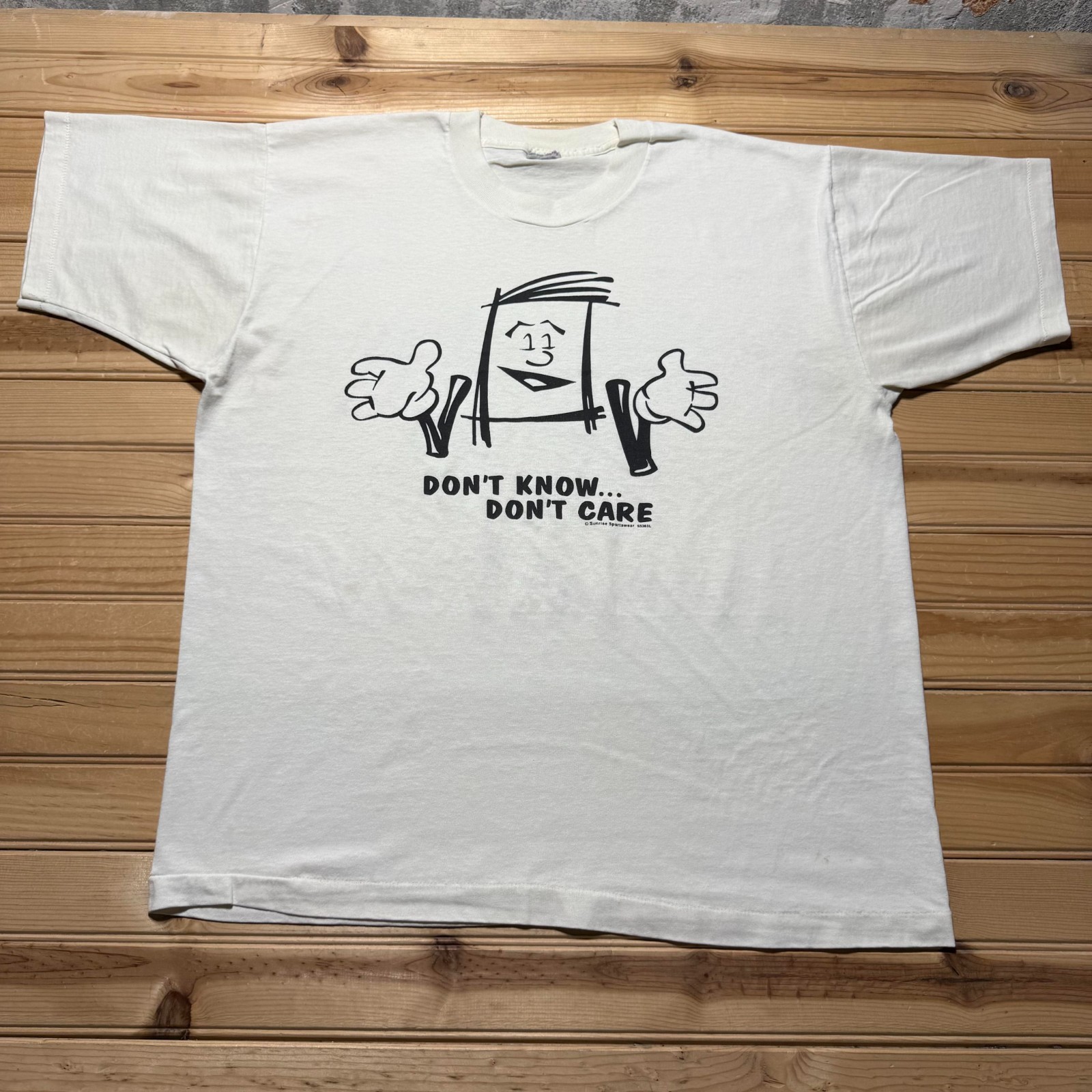 Vintage 90s Don’t Know Don’t Care Cartoon Humor Funny Shrug Graphic T-Shirt – XL