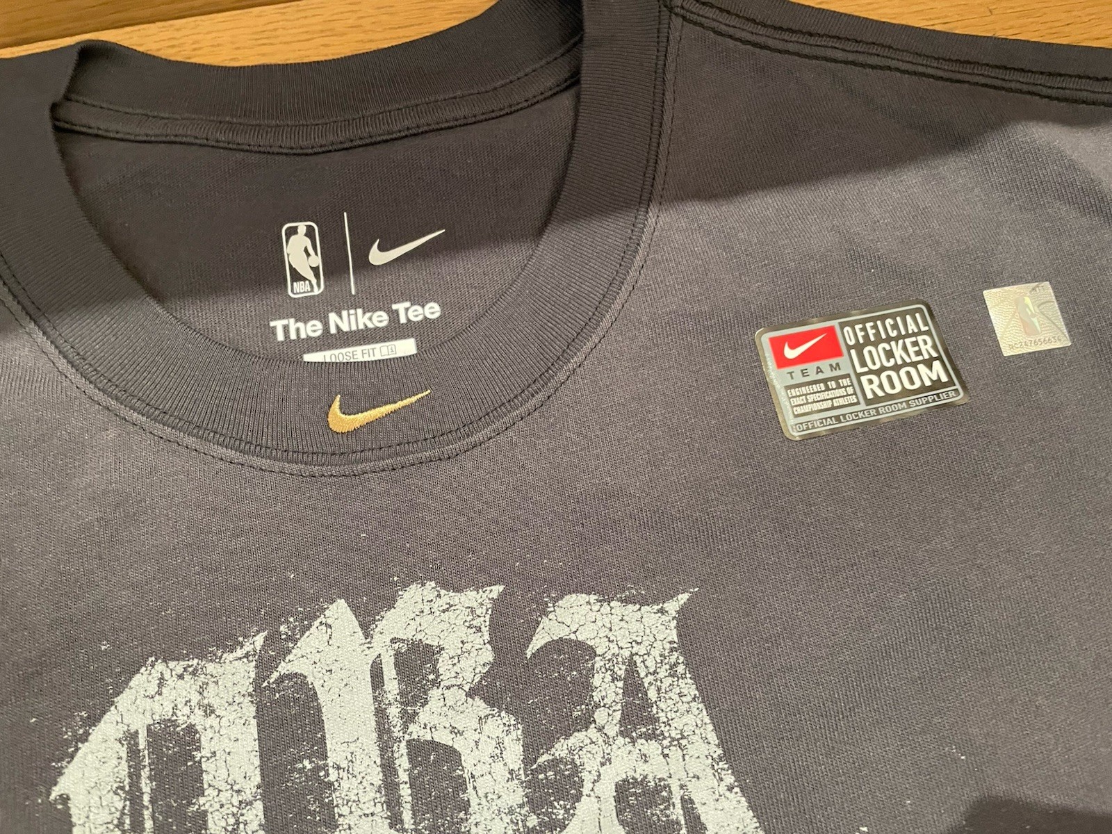 Nike NBA Champions New York Knicks 2026 Crystal Rhinestone Tshirt Black Sz XL gallery
