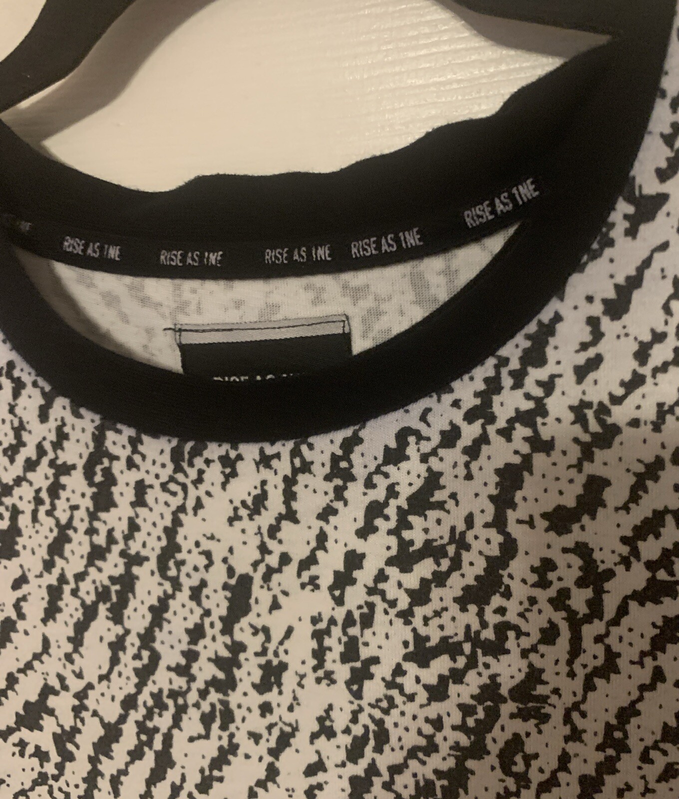 RISE AS 1NE White/Black Shirt w/Zippers High Low Shirt Medium Item #1161 gallery