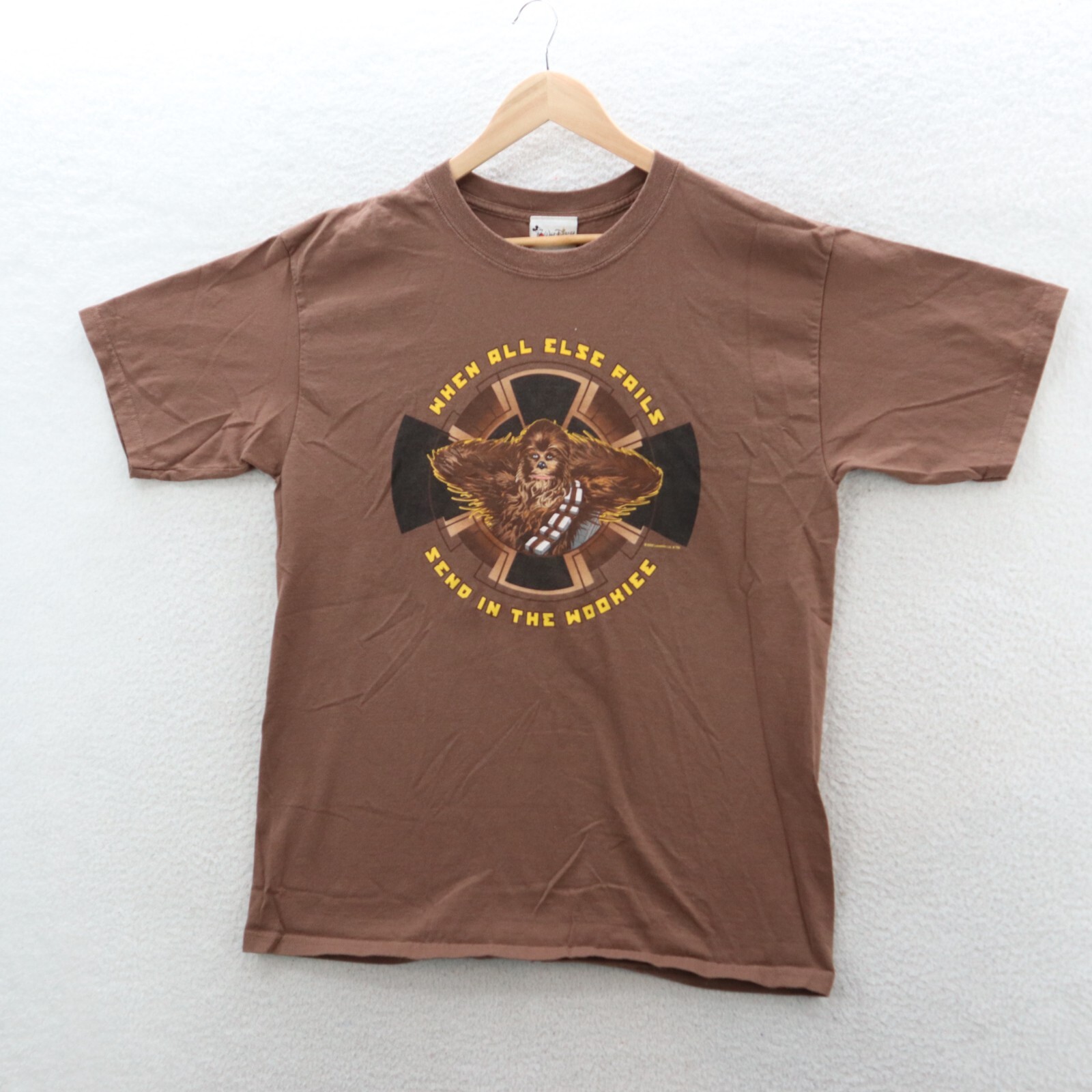 Vintage Disney Chewbacca T-Shirt Men’s Large Brown Star Wars Wookie 2000s Y2K