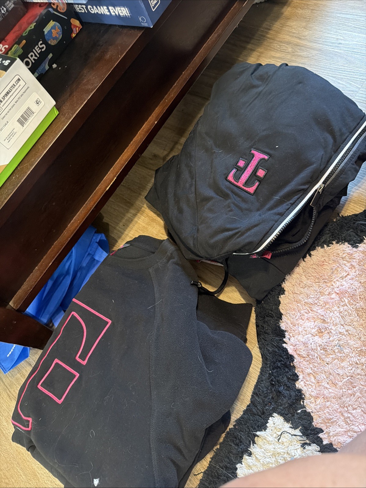 T Mobile Retail Ready Uniforms gallery