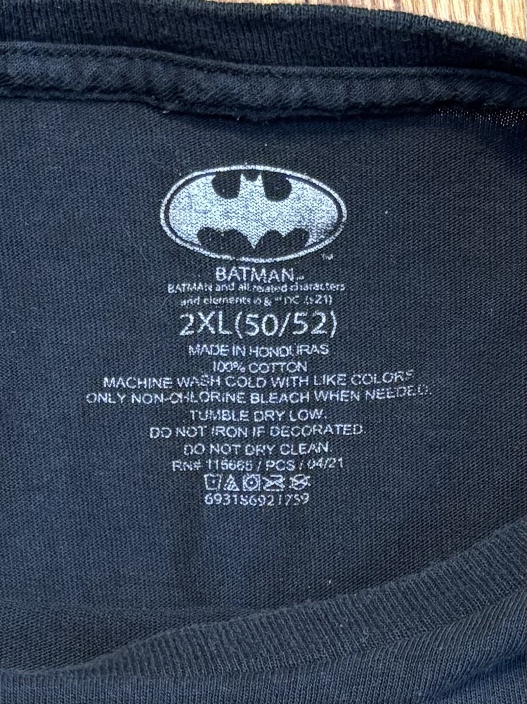 Batman Neon Bat Signal DC Comics 2XL Graphic T-Shirt gallery
