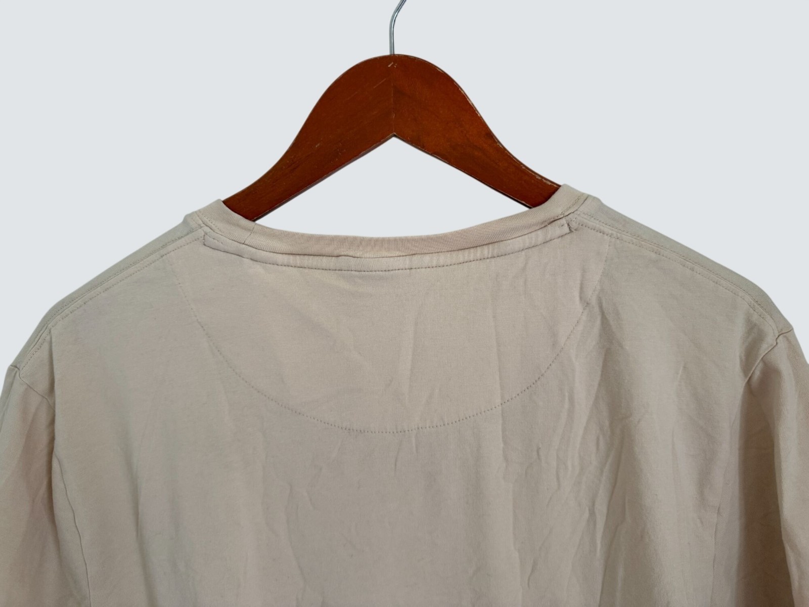 Porter & Ash Beige Crew Neck Performance Tee Cotton 5% Elastane Soft Lightweight gallery