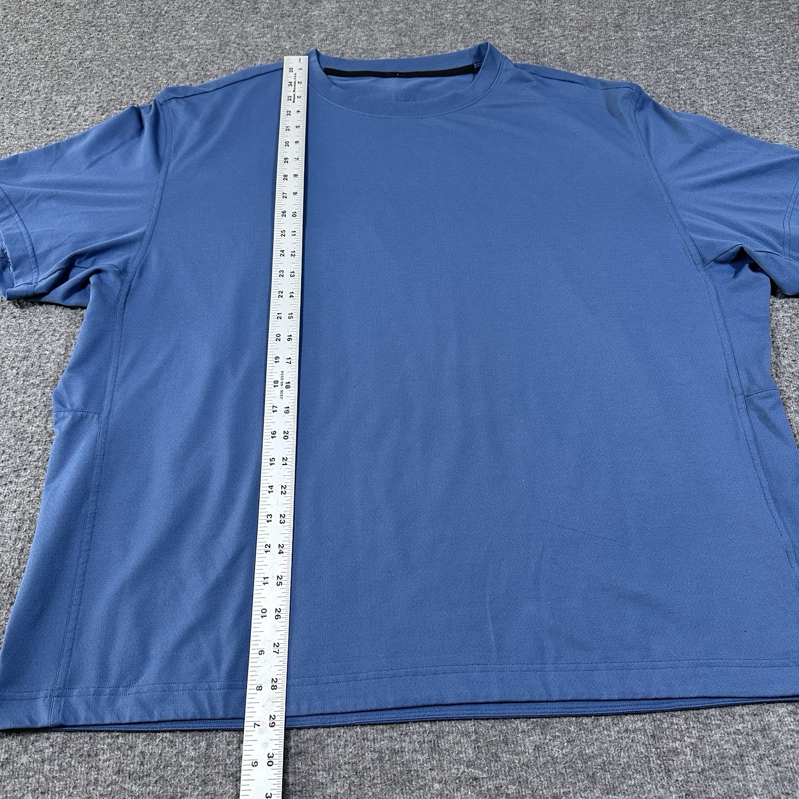 2 Lululemon Men’s Easy Set Train Short Sleeve Shirts Blue Dark Green 2XL LOT gallery