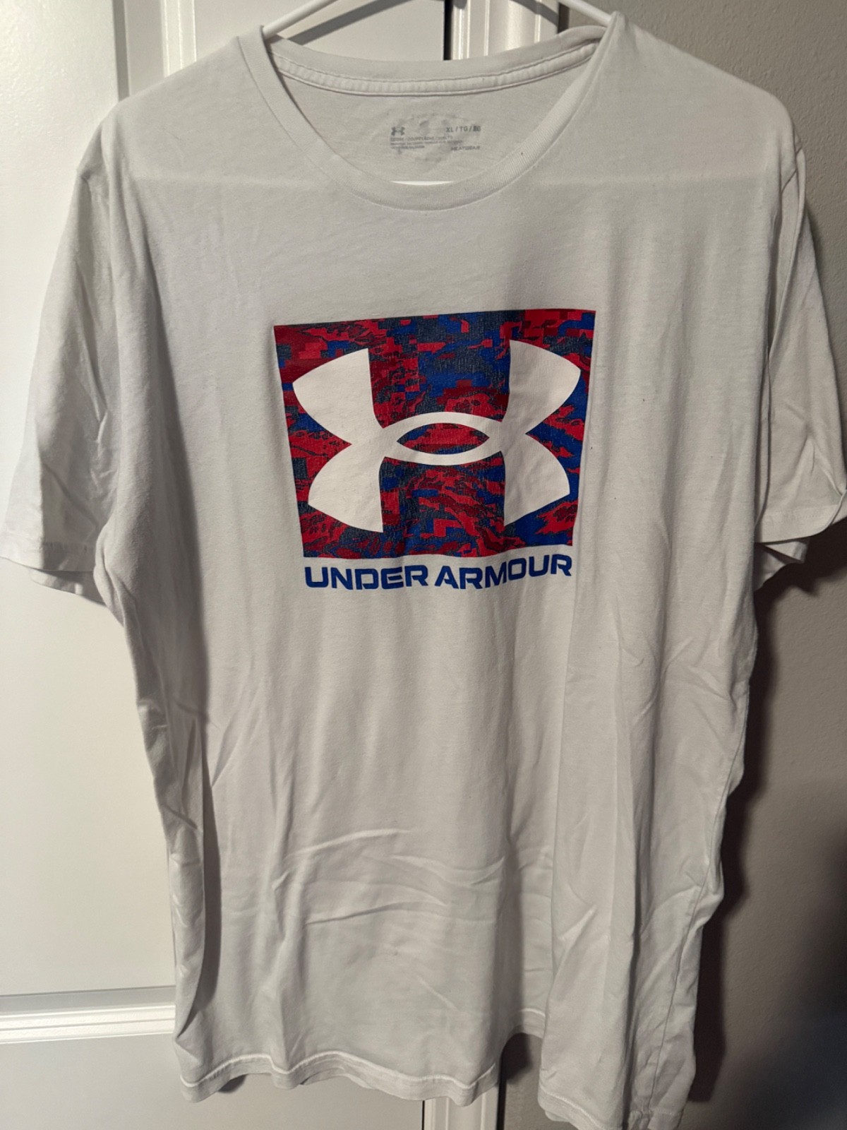 Under Armour White Logo Tee Shirt Size XL gallery
