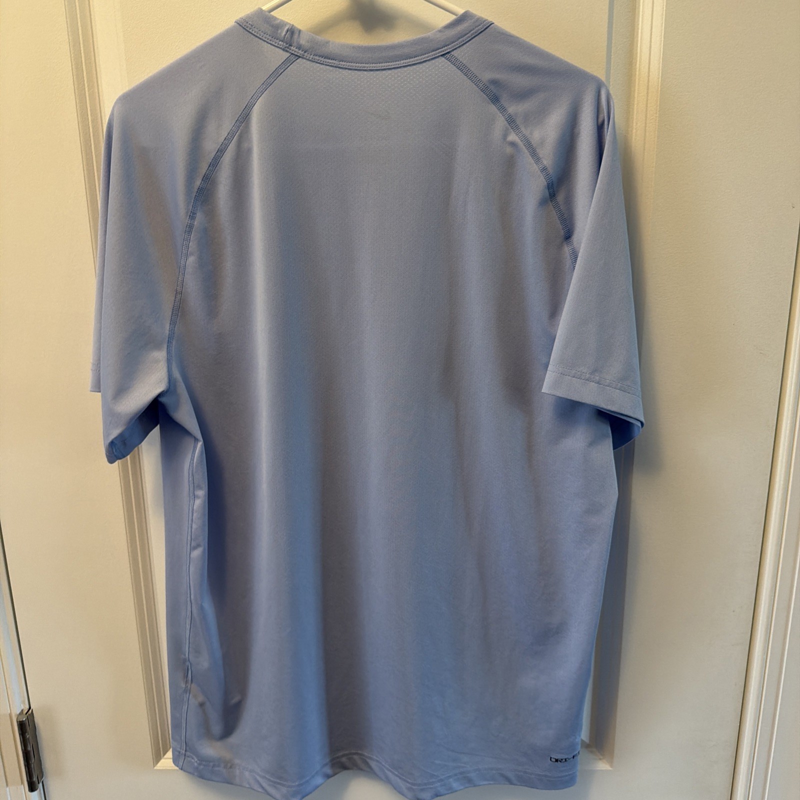 Nike Men's Dri-Fit Fitness Tee Shirt Small Light Blue gallery