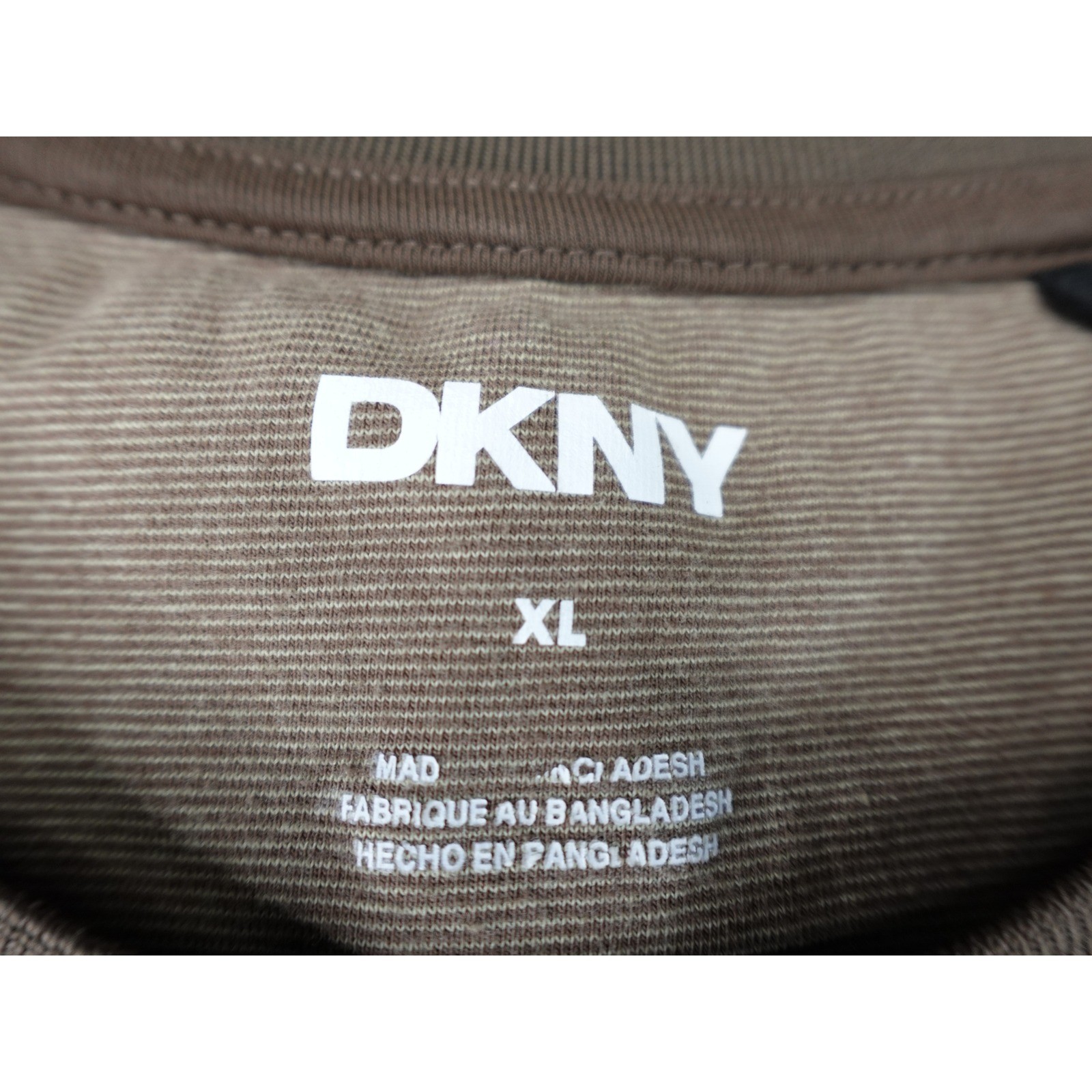 DKNY T-Shirt Mens XL Brown Excellent Ribbed Texture Short Sleeve Cotton Spandex gallery