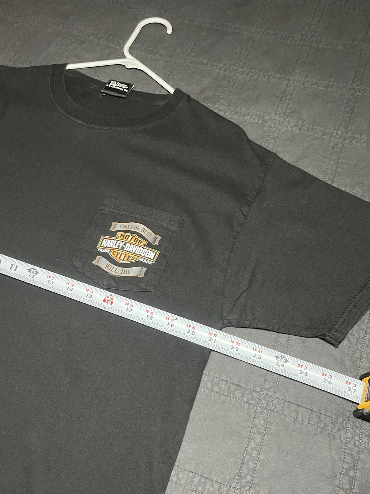 VTG Black Harley Davidson Motorcycles Round Rock Pocket Tee gallery