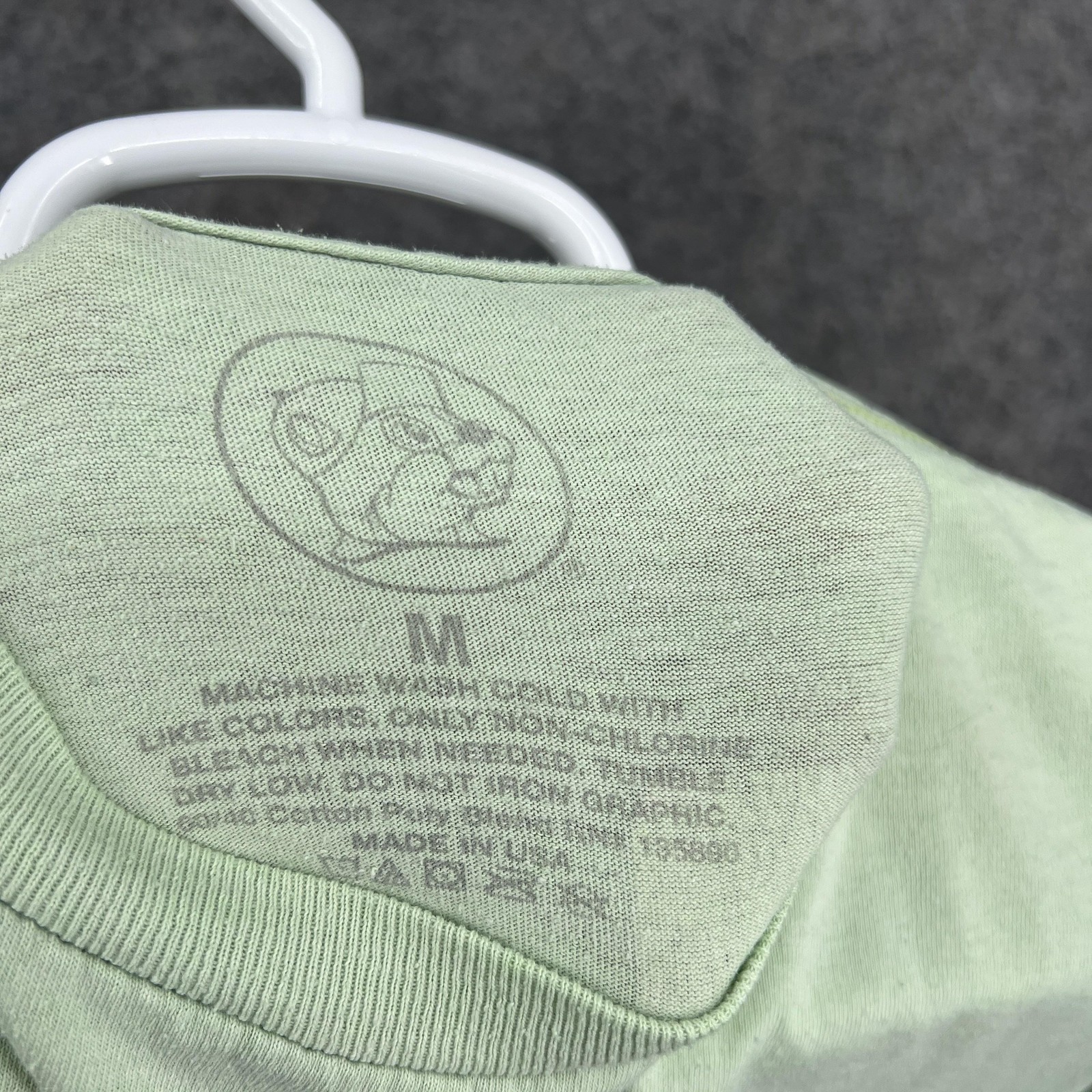 Buc-ee's Shirt Mens Medium Mint Green Texas Beaver Graphic Short Sleeve Made USA gallery