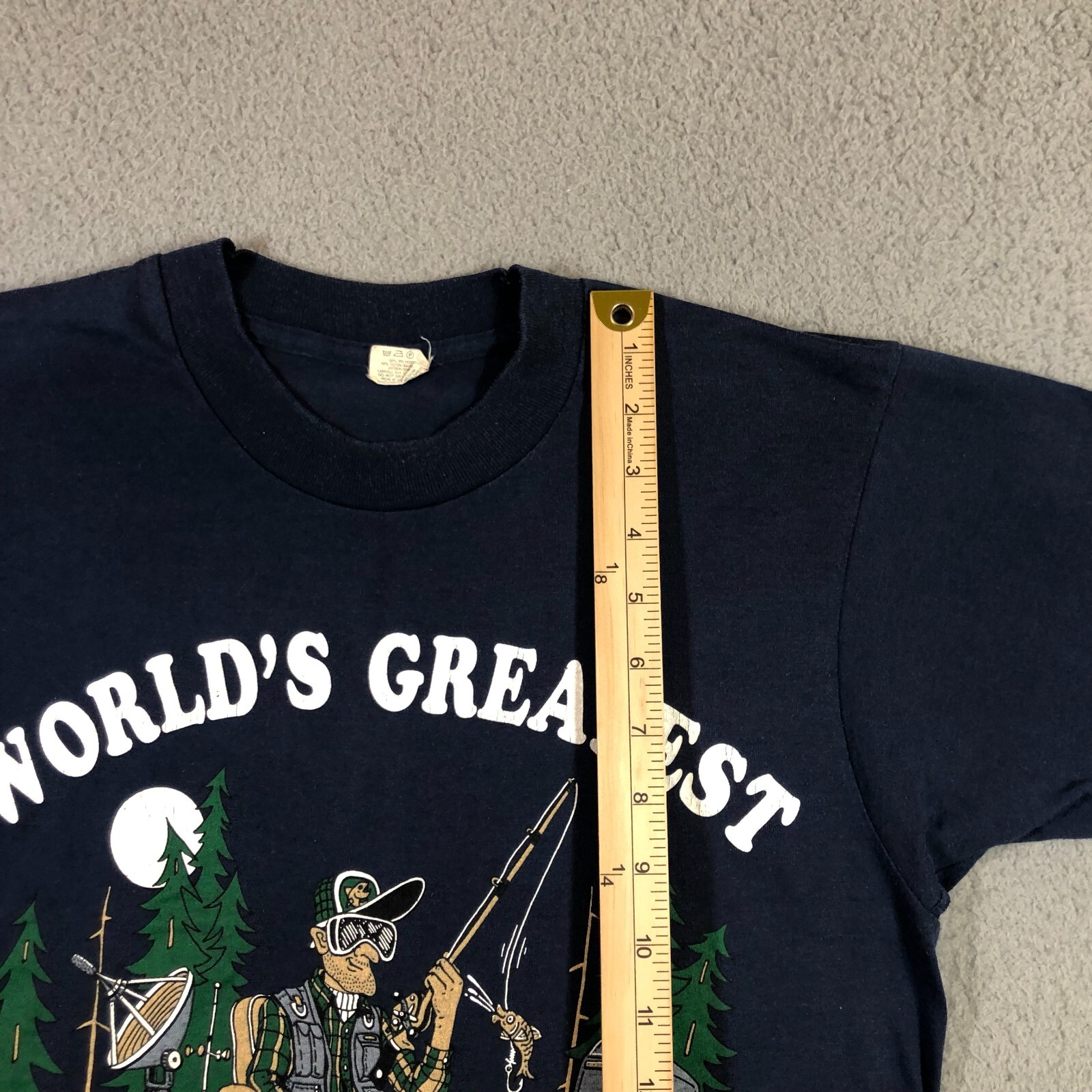 worlds greatest fisherman T Shirt Mens M blue graphic print single stitch 1990 gallery