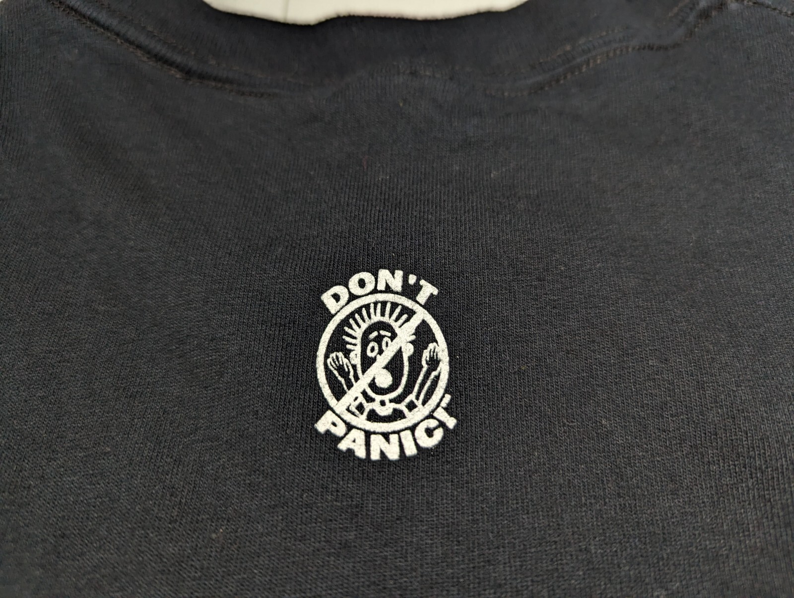 Vintage Don’t Panic T Shirt Large Y2K Punk Skate USA 1998 It’s All About Me gallery