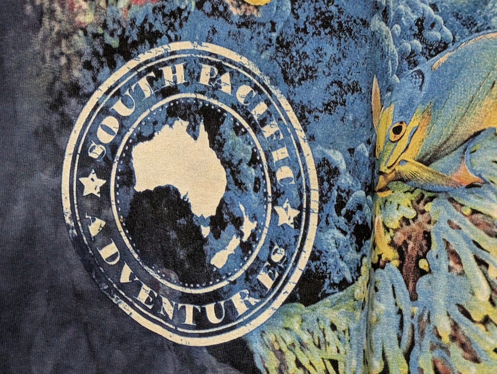 The Mountain Mens T-shirt Blue "Reef Shark" Retired Logo XL #6548 gallery
