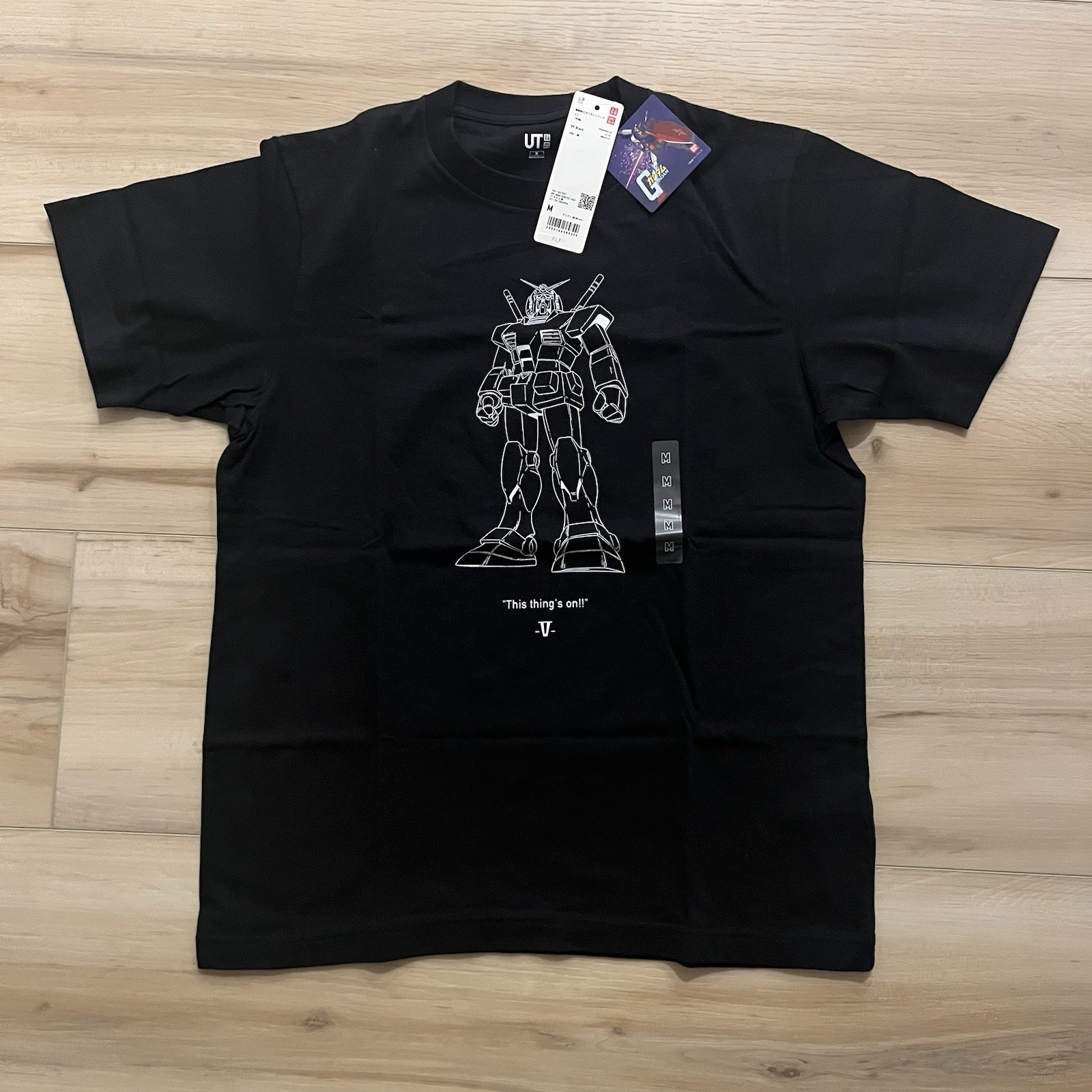 Uniqlo Gundam T-Shirt Black Size M