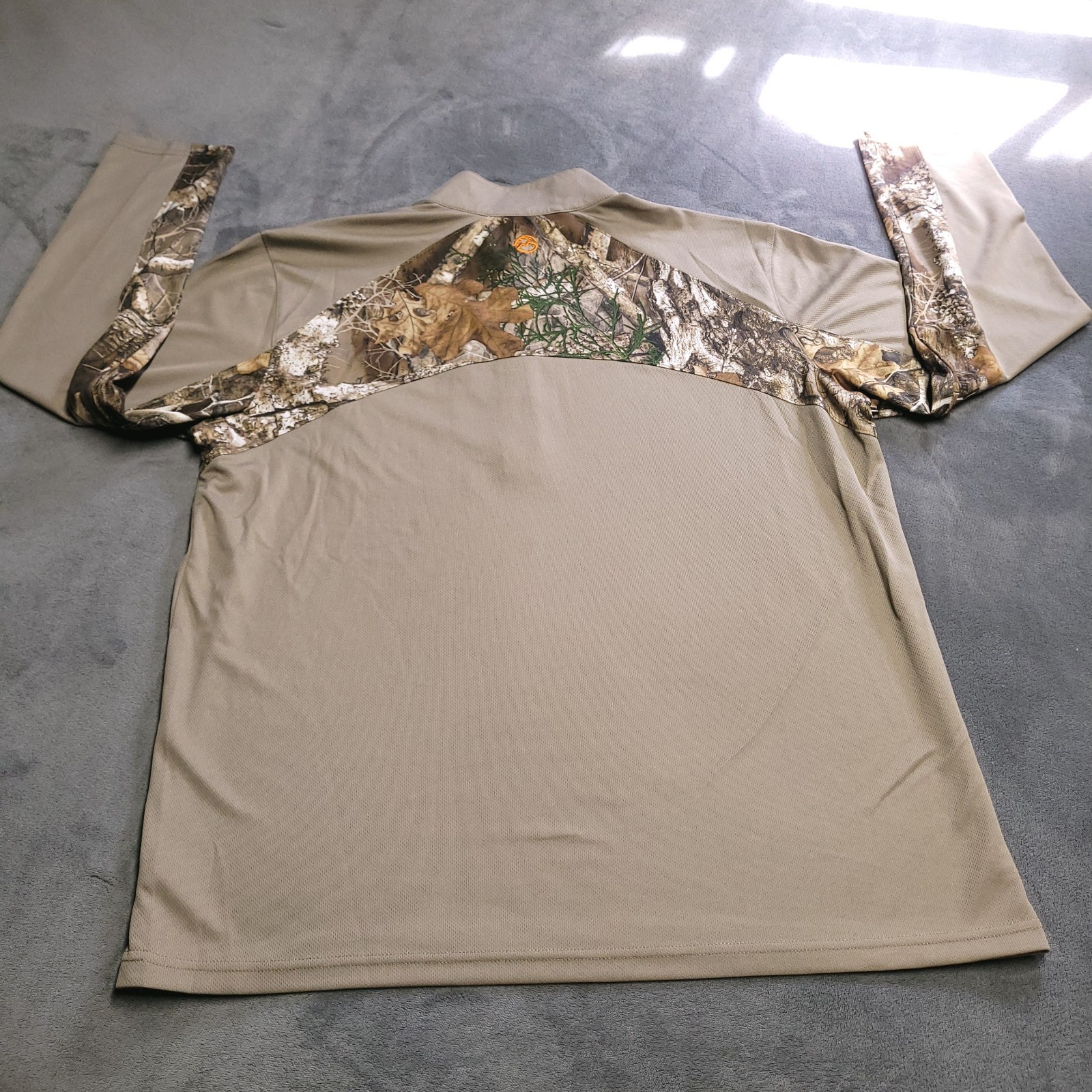 Magellan Outdoors Camouflage Long Sleeve 1/4 Zip Hunt Fish Large Shirt Logo gallery