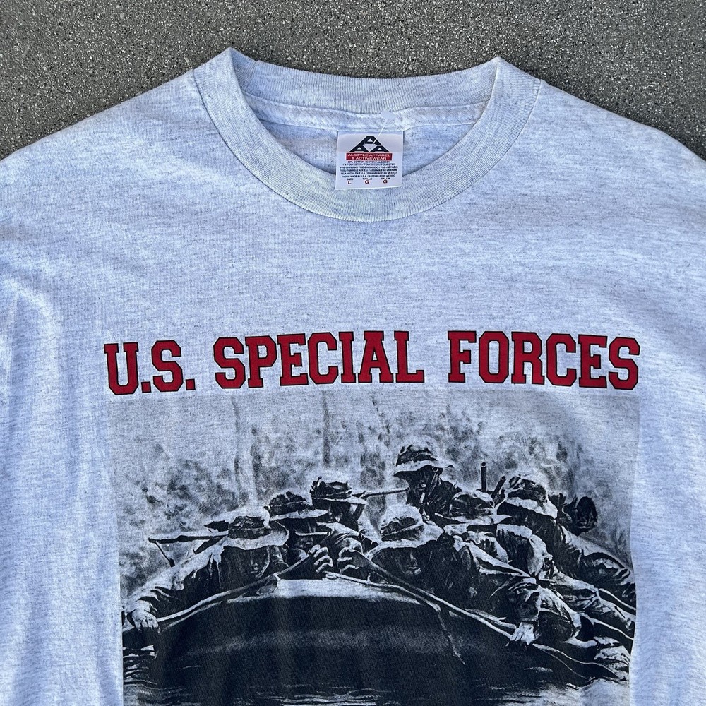 Vintage U.S. Special Forces Navy Seals Marine Force Recon Army Rangers T-Shirt L