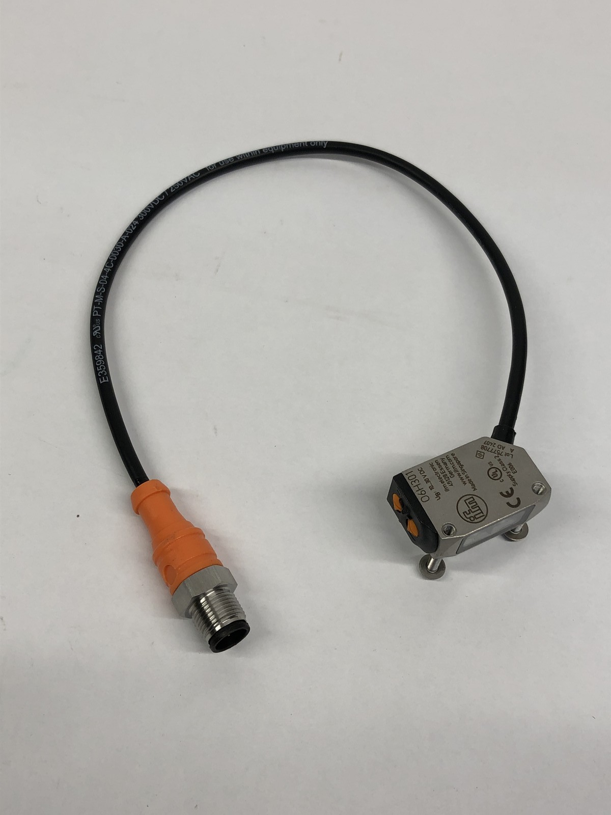 IFM Diffuse Reflection Sensors with Background Suppression – O6H301