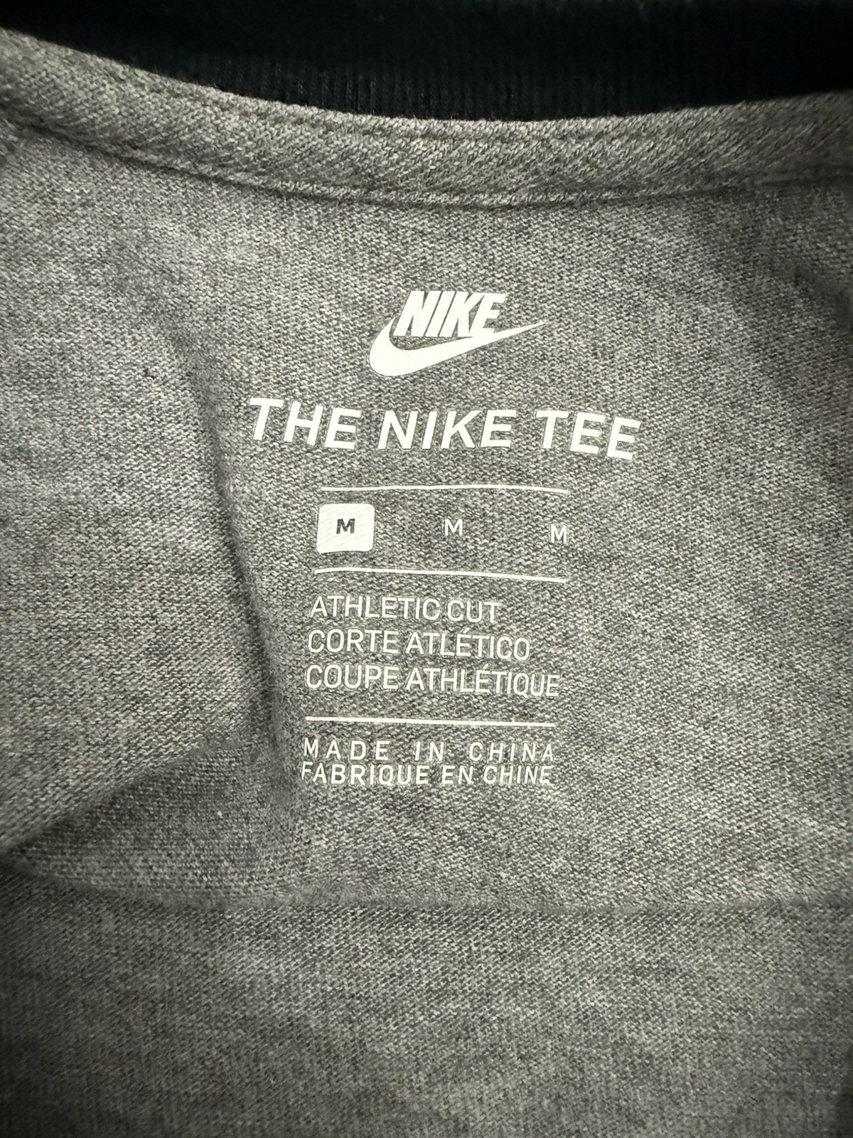 Nike The Nike Tee Men's M Athletic Fit Long Sleeve Crew Colorblock Gray/Black gallery