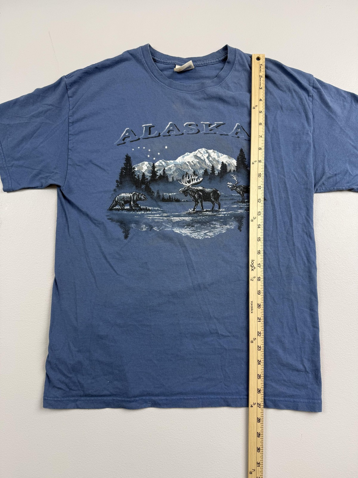 Hanes Shirt Mens Large Blue Alaska Wildlife Moose Graphic Tee Heavyweight gallery