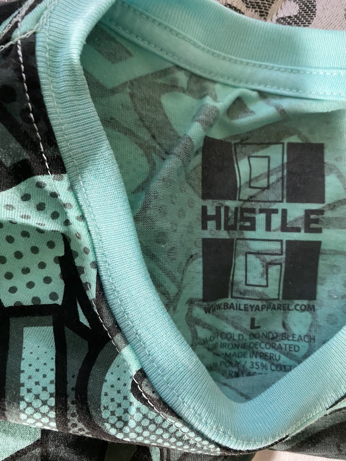 Hustle Giant Size Graphic Legend Long Sleeve T-Shirt Size S- Light Green gallery
