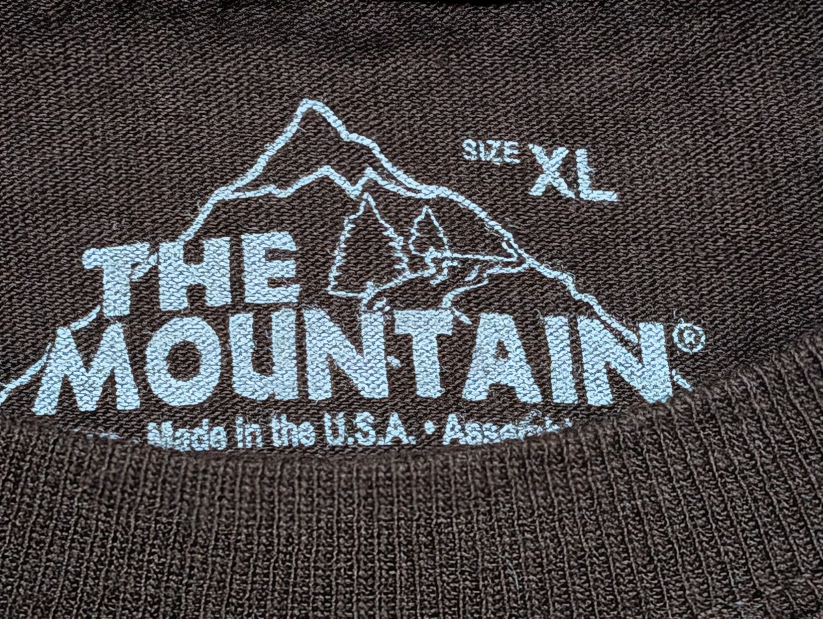 The Mountain Men's T-shirt Brown Bengal Tiger Retired Logo XL #1844 NWOT gallery