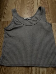 CLOSET CLEANOUT MAINLY A WOMENS MEDIUM