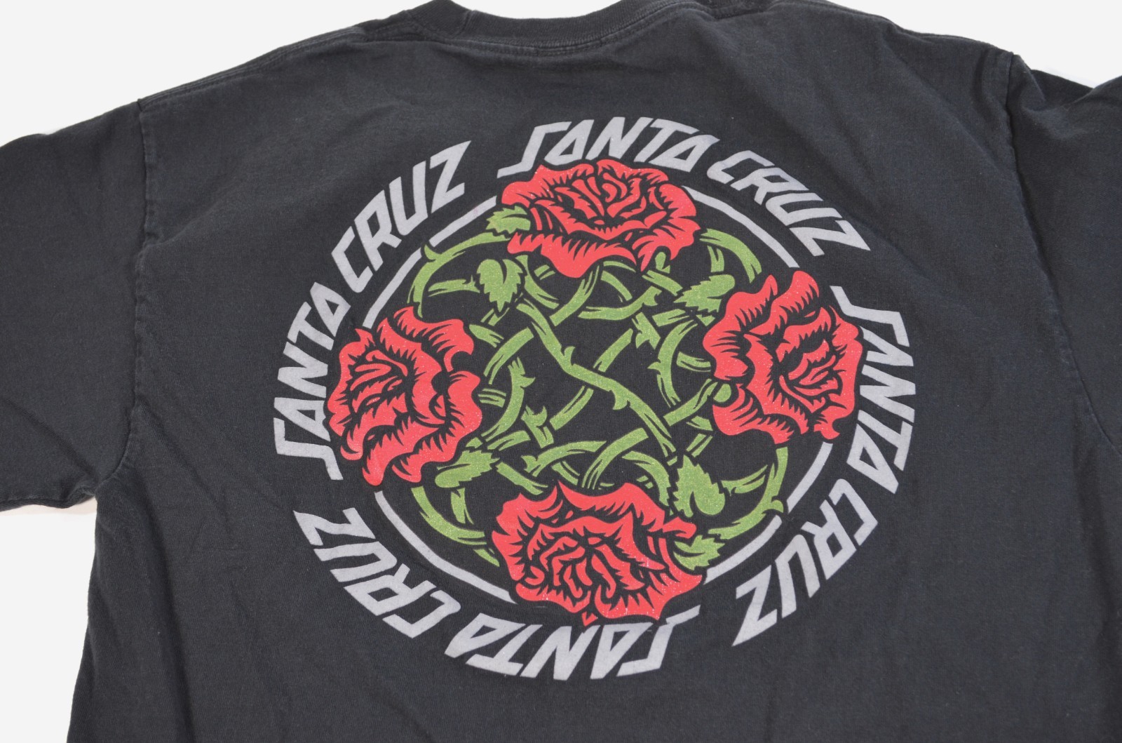 Santa Cruz Skate Skateboards Skateboarding Black Rose Roses Shirt Medium gallery