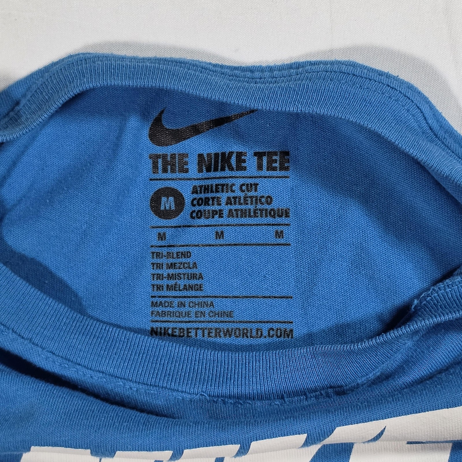 Nike Shirt Mens Medium Blue Ombre The Nike Tee Tri-Blend Swoosh Logo Athletic gallery