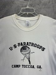VTG U.S. Paratroops Camp Toccoa, GA 2001 Short Sleeve T-Shirt XL Military Army